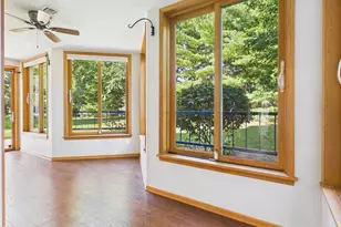 5383 Mariner's Cove Dr, Madison, WI 53704 - Photo 23