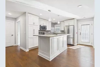 5383 Mariners Cove Drive #405, Madison, WI 53704 - Photo 5