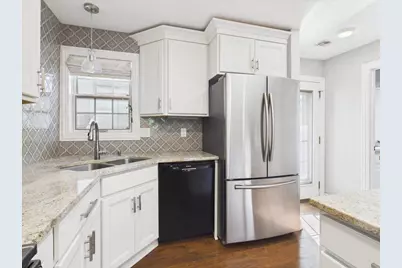 5383 Mariners Cove Drive #405, Madison, WI 53704 - Photo 9