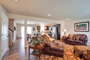 6040 Saturn Dr, Madison, WI 53718 - Photo 9