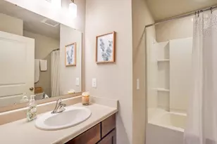6040 Saturn Dr, Madison, WI 53718 - Photo 29