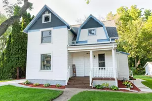 140 Windsor St, Sun Prairie, WI 53590 - Photo 1