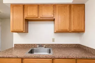 1725 Onsgard Rd, Madison, WI 53704 - Photo 15