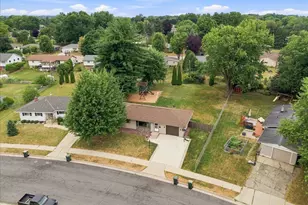 350 E Kohler St, Sun Prairie, WI 53590 - Photo 3