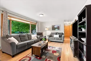 350 E Kohler St, Sun Prairie, WI 53590 - Photo 9