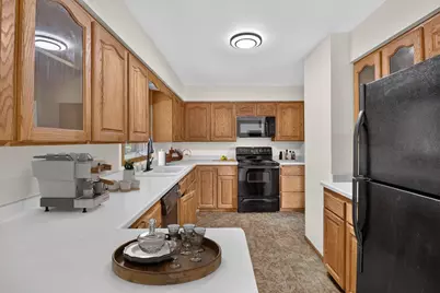 924 Buena Vista Drive, Sun Prairie, WI 53590 - Photo 9