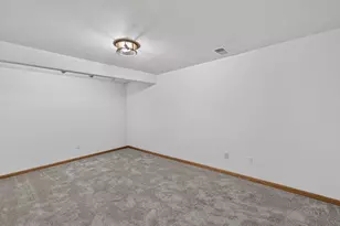 1030 Carriage Dr, Sun Prairie, WI 53590 - Photo 33
