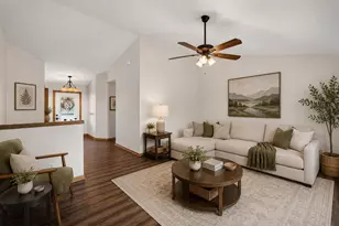 1030 Carriage Dr, Sun Prairie, WI 53590 - Photo 5