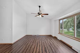 1030 Carriage Dr, Sun Prairie, WI 53590 - Photo 9
