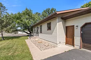 719 E North St, Poynette, WI 53955 - Photo 1