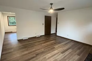 5802 Sauk Ln, Mcfarland, WI 53558 - Photo 7