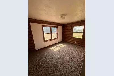 400 Haugen Road, Edgerton, WI 53534 - Photo 9
