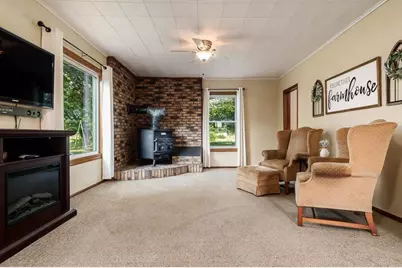 14920 W Ahara Road, Janesville, WI 53536 - Photo 13