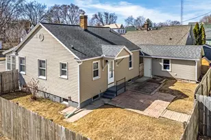 201 W Burns St, Portage, WI 53901 - Photo 29