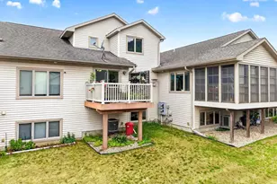 819 Berry St, Stoughton, WI 53589 - Photo 37