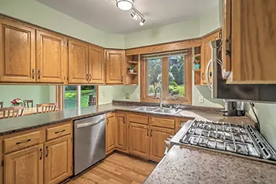 2524 Carriedale Court, Fitchburg, WI 53711 - Photo 5