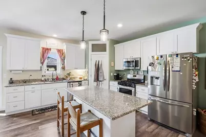 716 Kenseth Way, Cambridge, WI 53523 - Photo 7