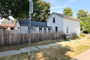 902 Cass St, Portage, WI 53901 - Photo 19