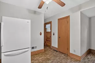 106 S 8th St, Mount Horeb, WI 53572 - Photo 21