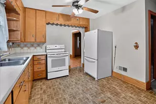 106 S 8th St, Mount Horeb, WI 53572 - Photo 17