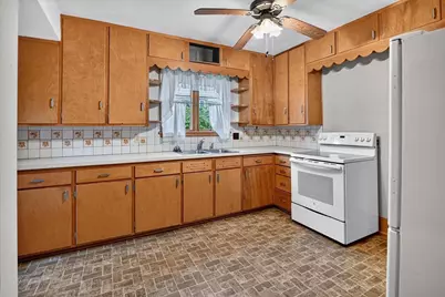 106 S 8th Street, Mount Horeb, WI 53572 - Photo 13