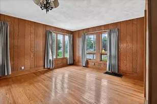 106 S 8th St, Mount Horeb, WI 53572 - Photo 9