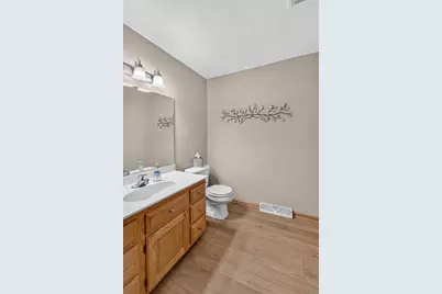 3222 Dorchester Way, Madison, WI 53719 - Photo 11