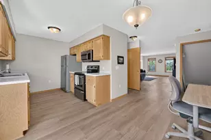 3222 Dorchester Way, Madison, WI 53719 - Photo 7