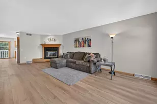 3222 Dorchester Way, Madison, WI 53719 - Photo 3