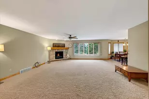 100 Stonehaven Cir, Beaver Dam, WI 53916 - Photo 29
