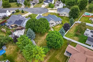 100 Stonehaven Cir, Beaver Dam, WI 53916 - Photo 11