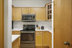 201 N Blair St, Madison, WI 53703 - Photo 9