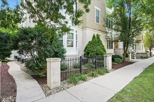 201 N Blair St, Madison, WI 53703 - Photo 39