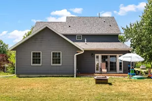 609 E Church St, Orfordville, WI 53576 - Photo 37