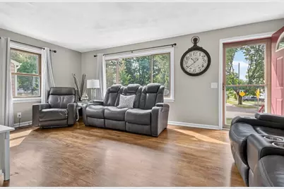 3918 Rockwell Drive, Madison, WI 53714 - Photo 7