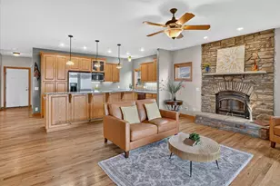 3129 Sunnyside St, Stoughton, WI 53589 - Photo 9