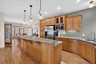 3129 Sunnyside St, Stoughton, WI 53589 - Photo 7