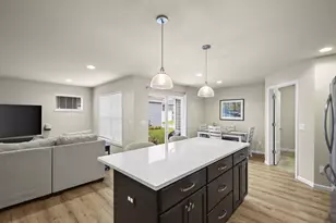 674 Hillcrest Dr, Waunakee, WI 53597 - Photo 15