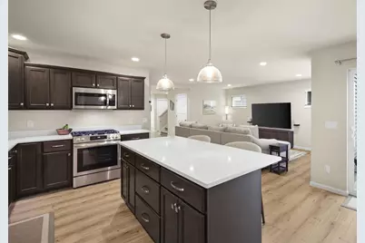 674 Hillcrest Drive, Waunakee, WI 53597 - Photo 13