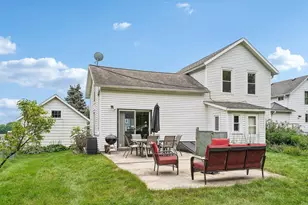 205 E 3rd St, Waunakee, WI 53597 - Photo 33