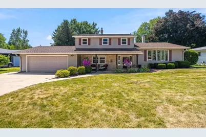 133 W Kohler Street, Sun Prairie, WI 53590 - Photo 1