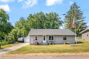 W2333 Commercial St, Poy Sippi, WI 54967 - Photo 3