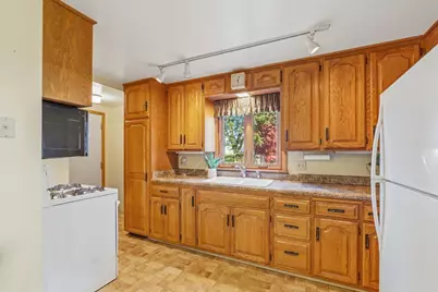 W7274 State Road 33, Beaver Dam, WI 53916 - Photo 11