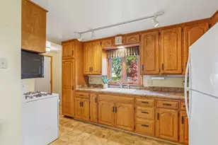 W7274 State Road 33, Beaver Dam, WI 53916 - Photo 11