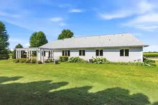 N7600 Burns Rd, Beaver Dam, WI 53916 - Photo 43