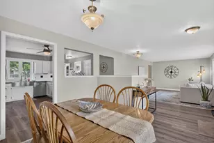 2111 Kenwood Ave, Janesville, WI 53545 - Photo 9
