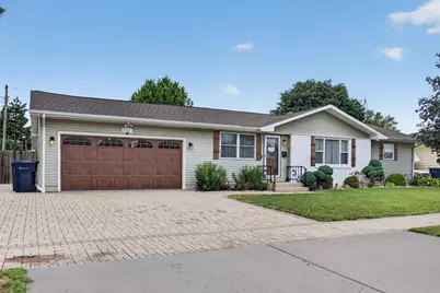 2111 Kenwood Avenue, Janesville, WI 53545 - Photo 3