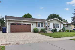 2111 Kenwood Ave, Janesville, WI 53545 - Photo 3