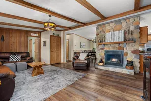 309 Oakbrook Dr, Wisconsin Dells, WI 53965 - Photo 5