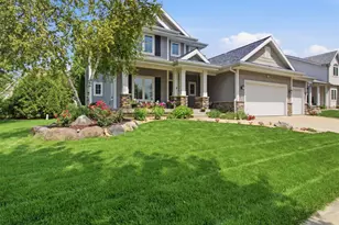 709 Pleasant Valley Pkwy, Waunakee, WI 53597 - Photo 3